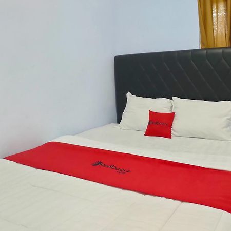 Reddoorz Syariah Near Stasiun Wates Hotel Wates  Екстериор снимка