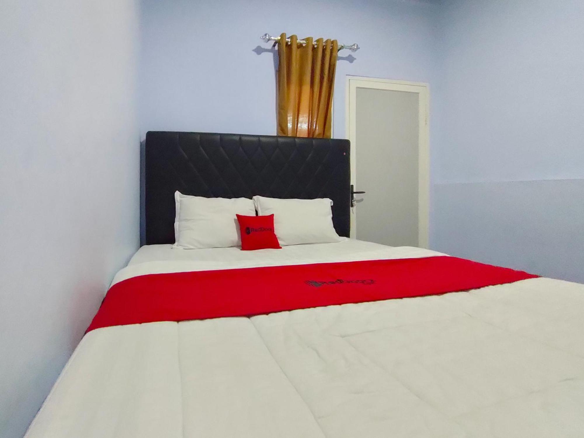 Reddoorz Syariah Near Stasiun Wates Hotel Wates  Екстериор снимка