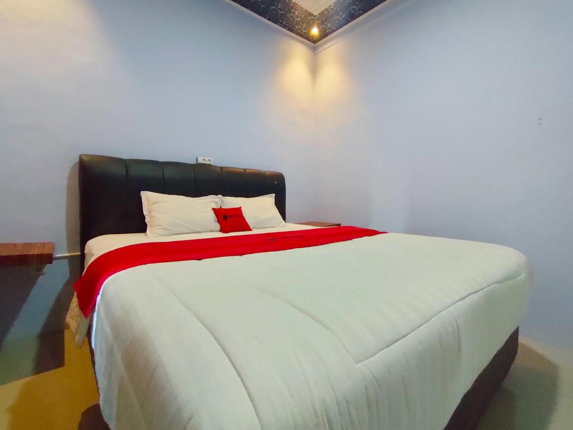 Reddoorz Syariah Near Stasiun Wates Hotel Wates  Екстериор снимка