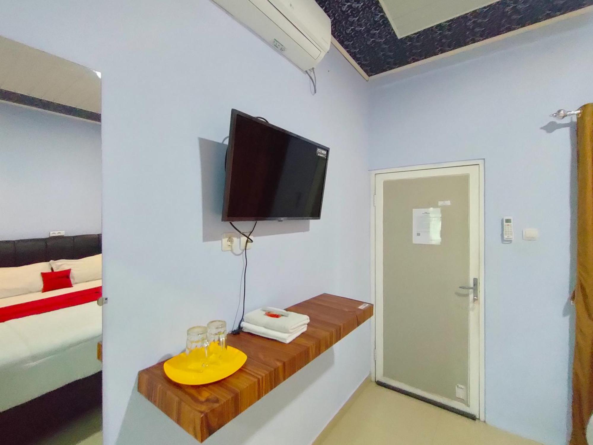 Reddoorz Syariah Near Stasiun Wates Hotel Wates  Екстериор снимка