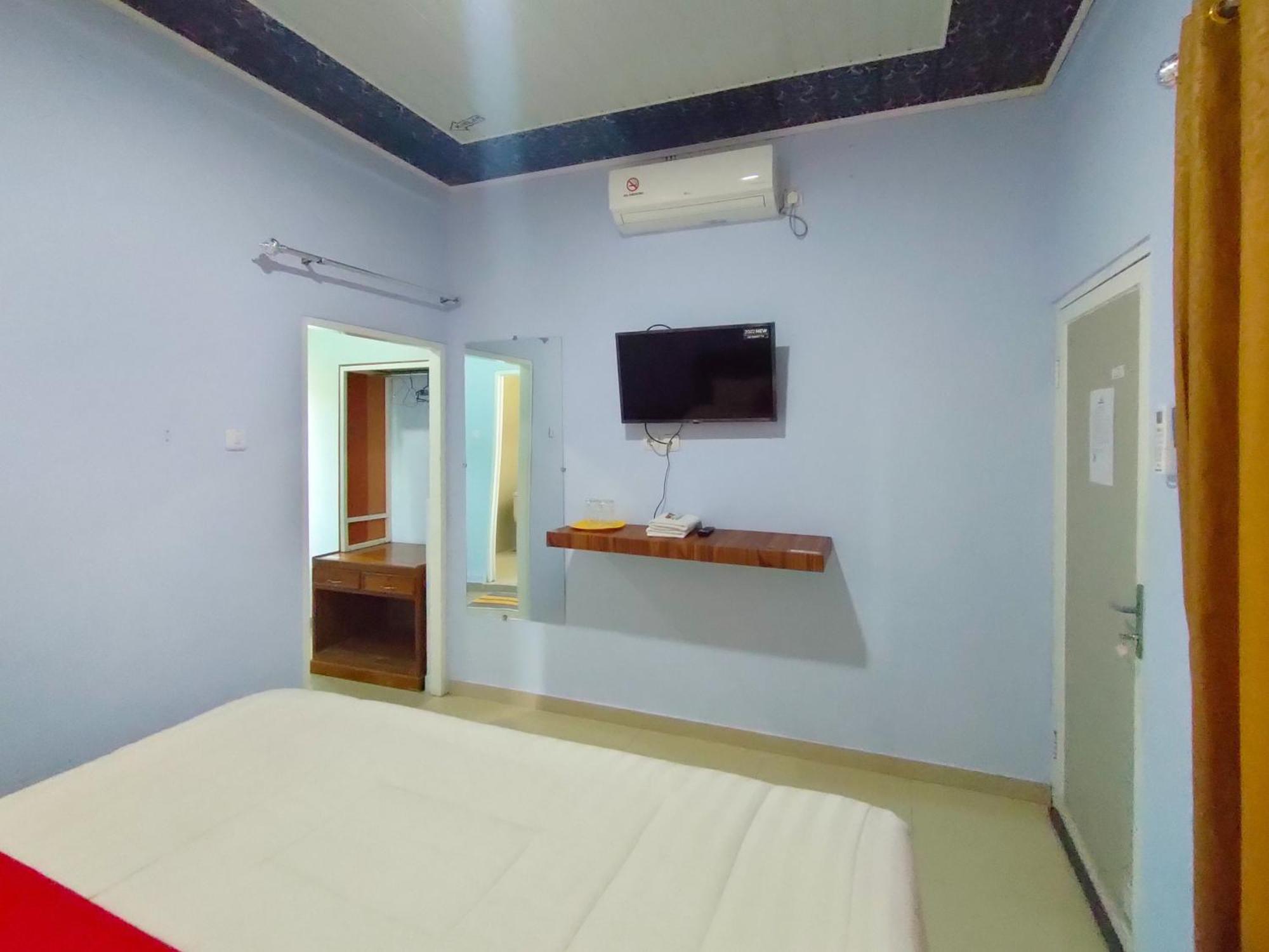 Reddoorz Syariah Near Stasiun Wates Hotel Wates  Екстериор снимка