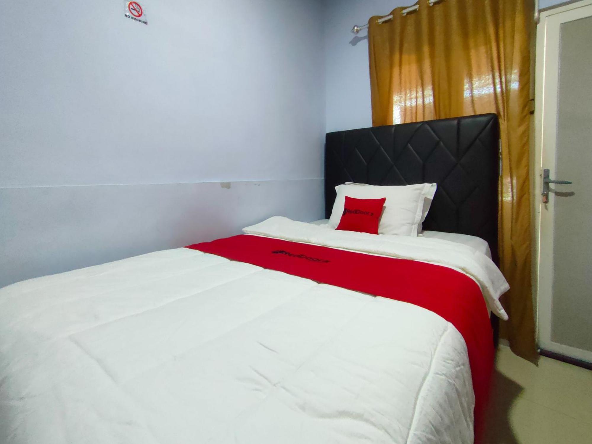 Reddoorz Syariah Near Stasiun Wates Hotel Wates  Екстериор снимка