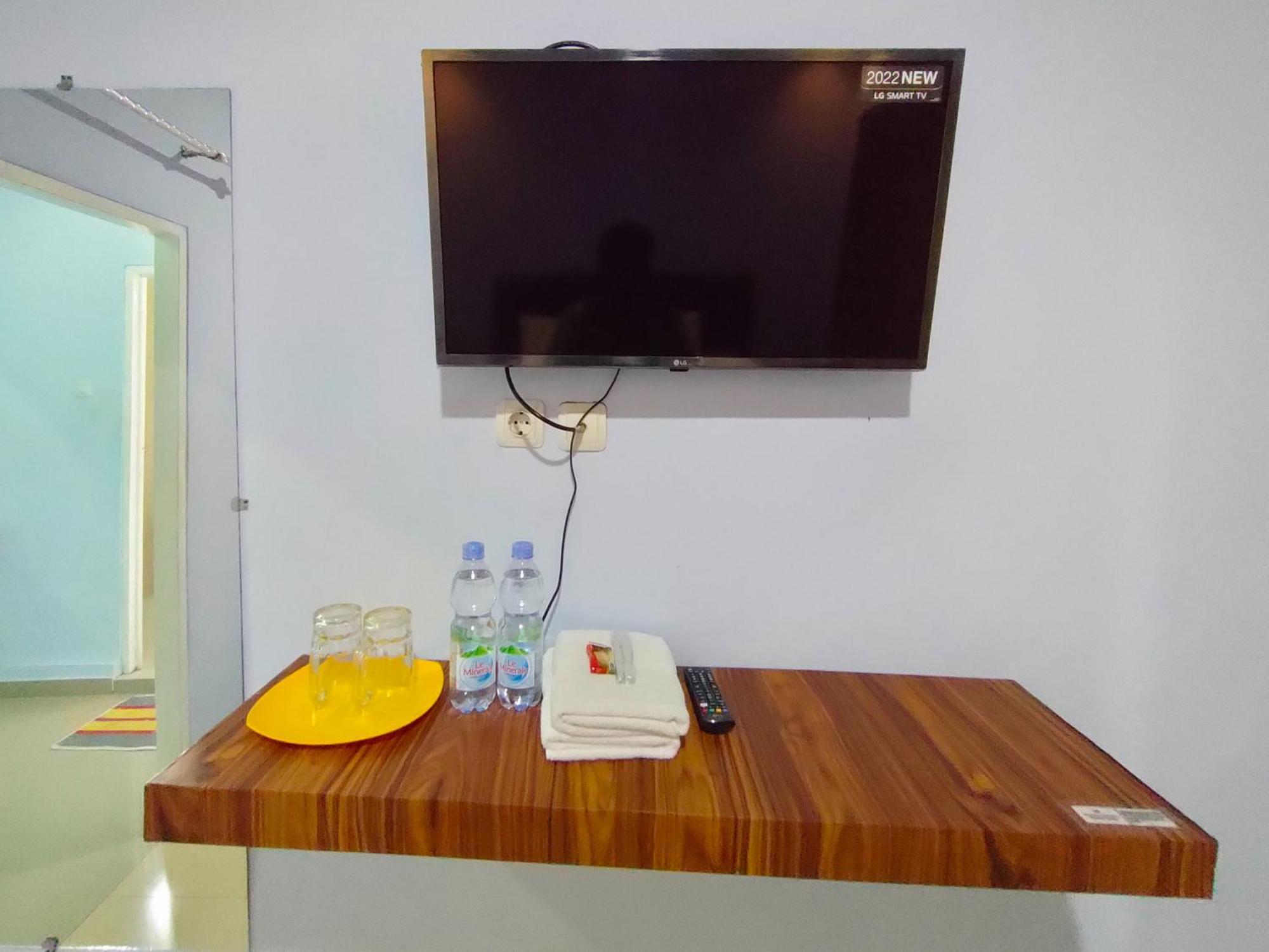 Reddoorz Syariah Near Stasiun Wates Hotel Wates  Екстериор снимка