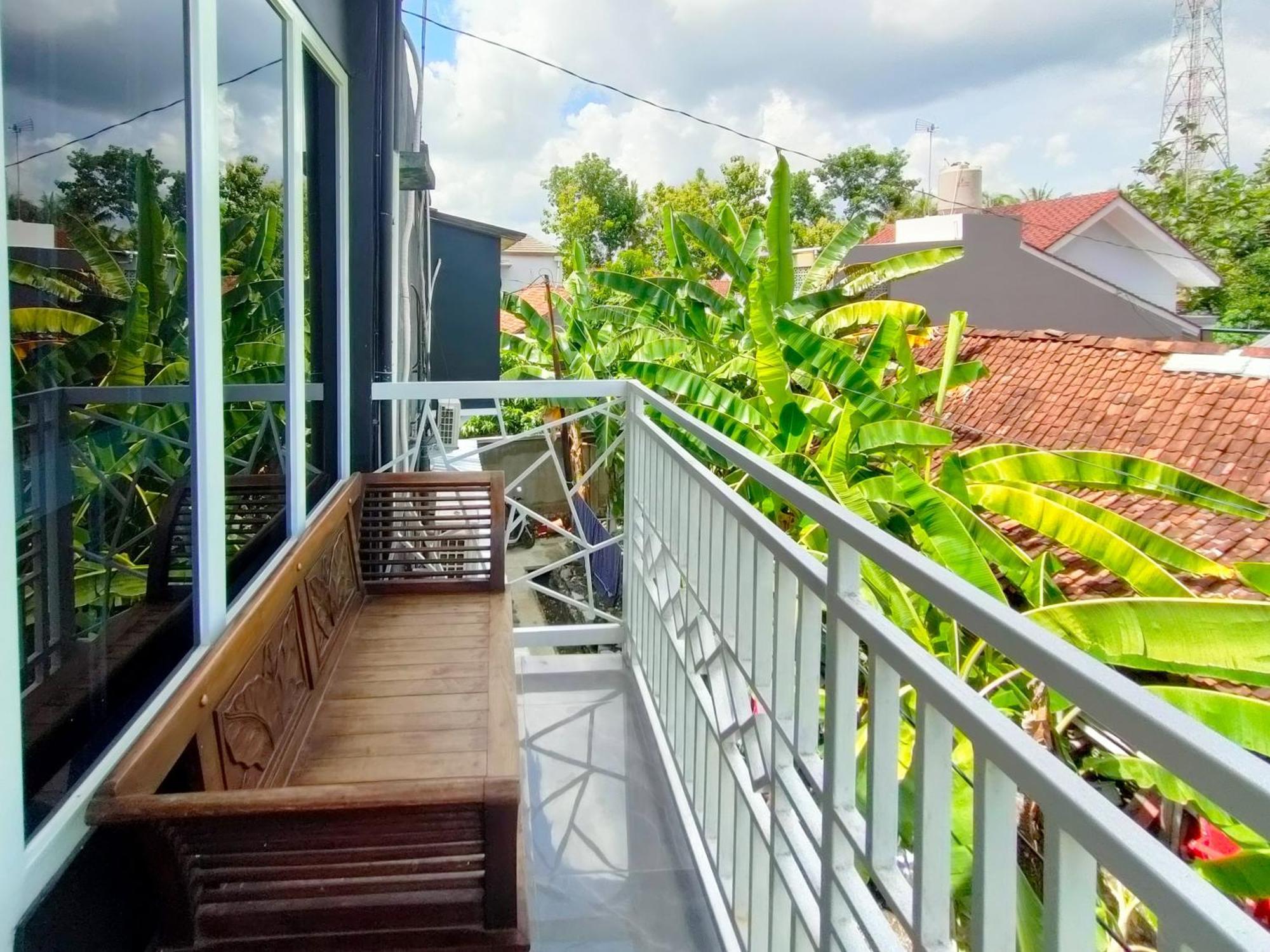 Reddoorz Syariah Near Stasiun Wates Hotel Wates  Екстериор снимка